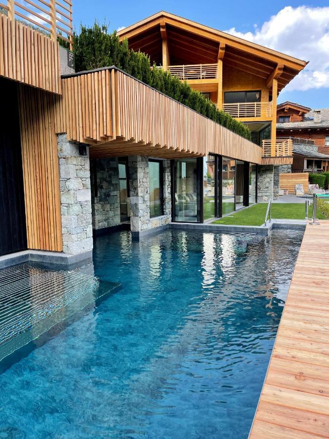 Silou Retreat Hotel Champdepraz Exterior photo