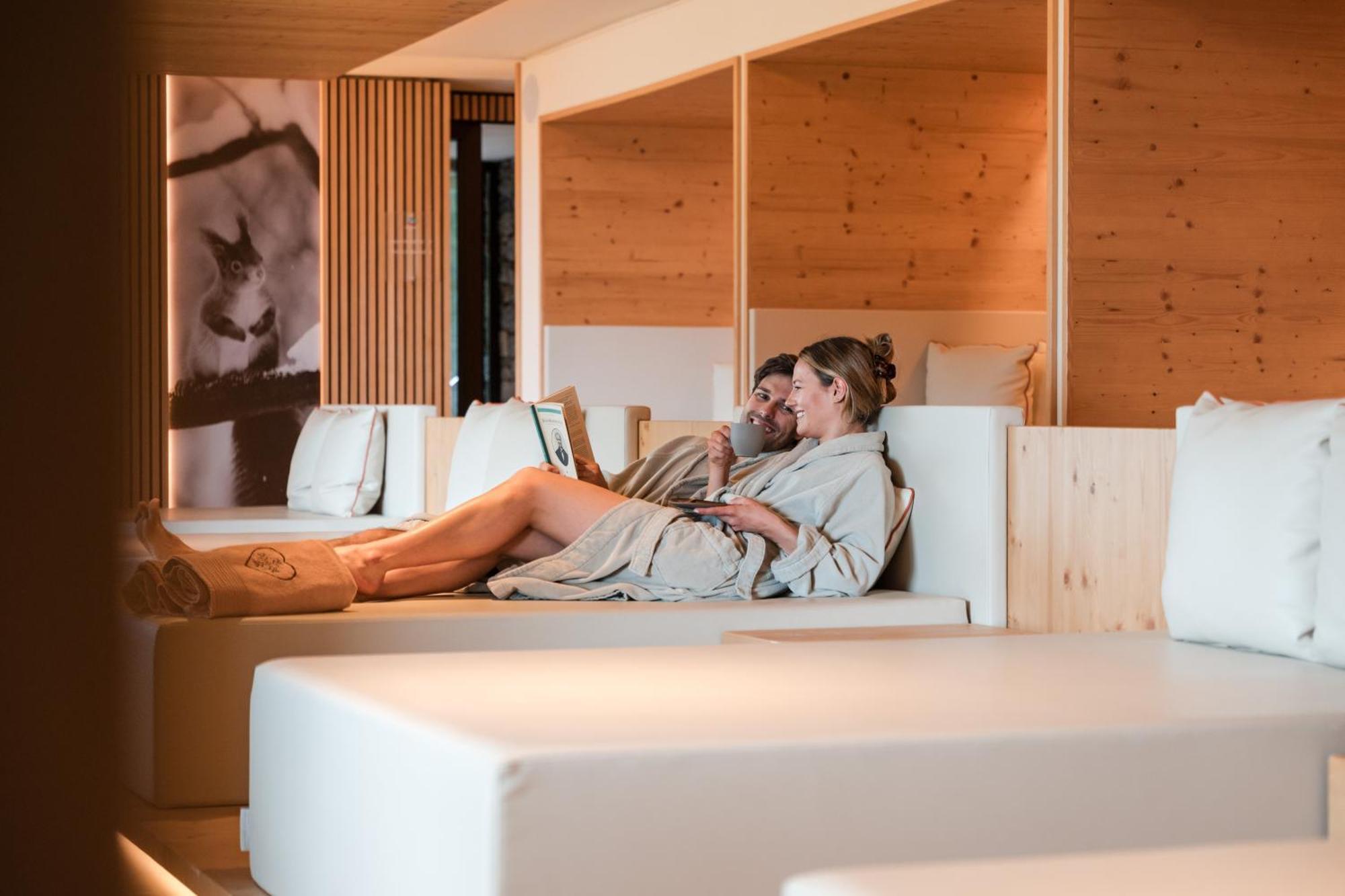 Silou Retreat Hotel Champdepraz Exterior photo
