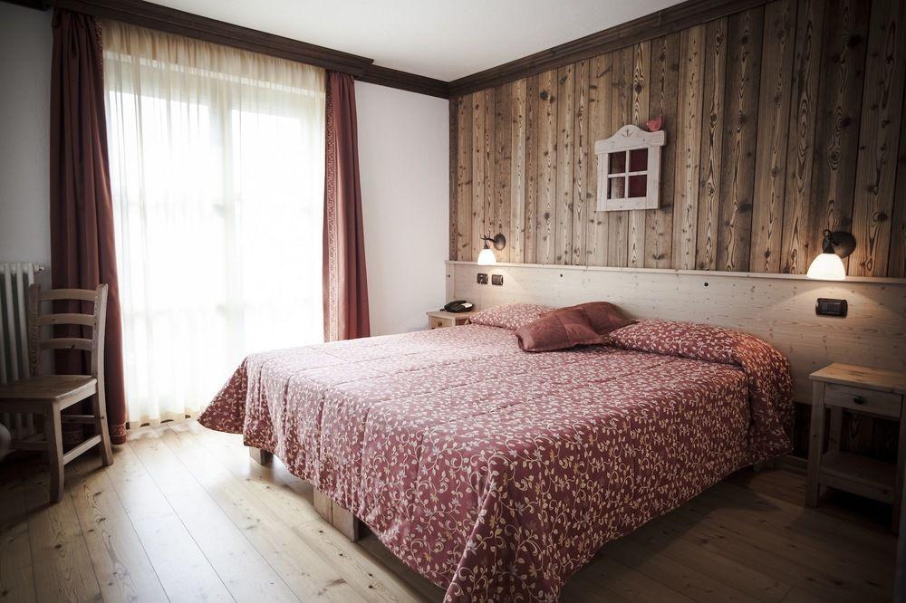 Silou Retreat Hotel Champdepraz Exterior photo